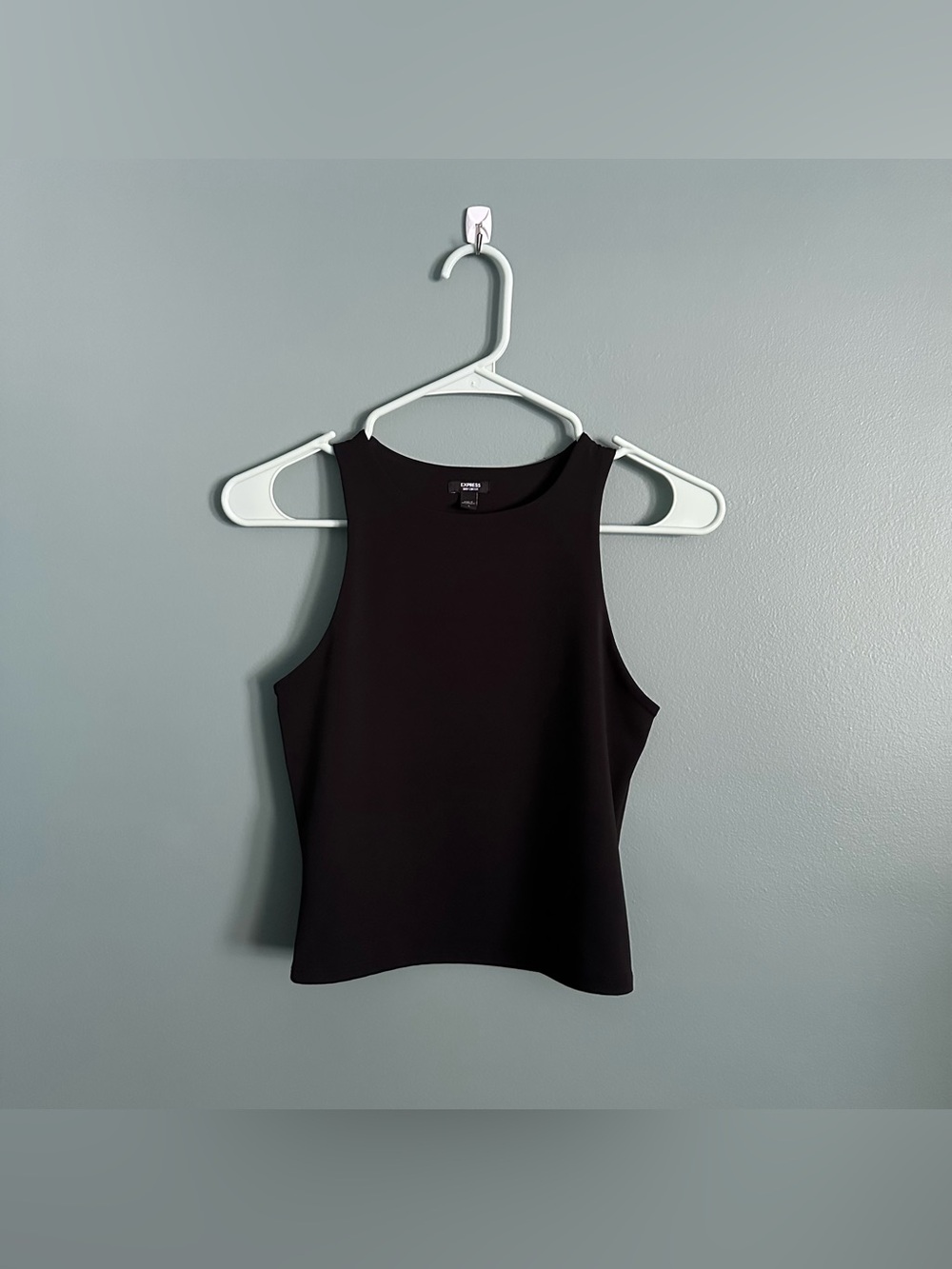 Express Body Contour High Neck Cropped Tank - Black